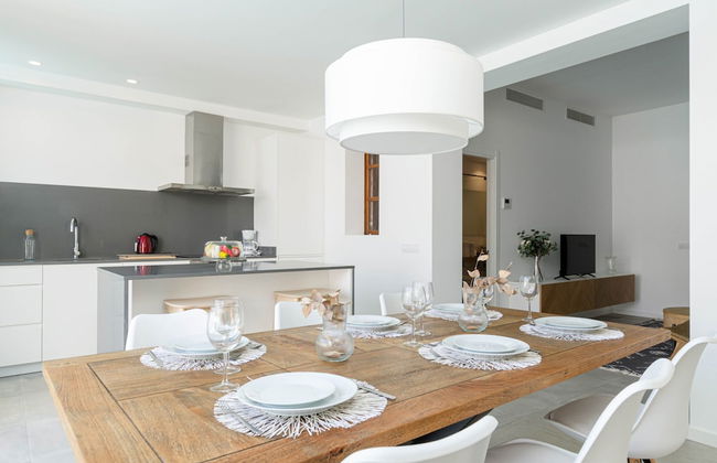 Villa With Private Terrace - Photo 15