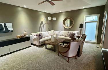 Spacious 4-bed family home with park views - Foto 11