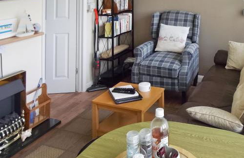 Hollyhocks - Photo 3