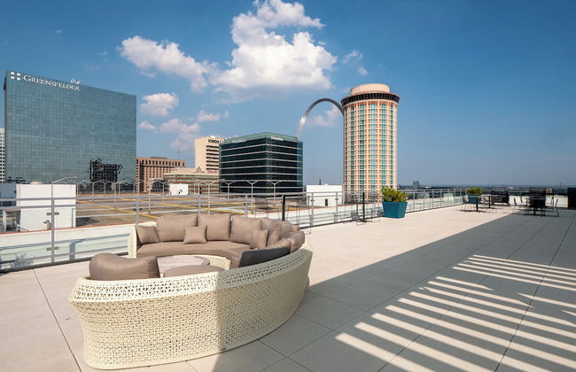 Ballpark Luxury Loft Steps from Arch - Photo 22