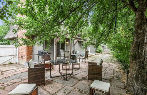 Modern Family Haven Fenced Yrd GrillFirepit - Foto 31