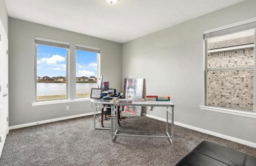 5BR 3BA Waterfront Home Near Highway and Area Attractions - Foto 5