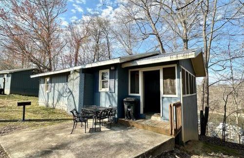 Cottage 16 Lees Ford Marina - Photo 2