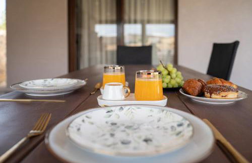 Majestic Manor with outdoor Jacuzzi by 8essentially - Foto 41