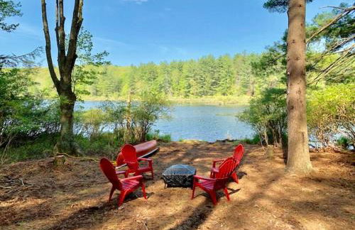Beautiful Lakefront Chalet in the Poconos! - Foto 51