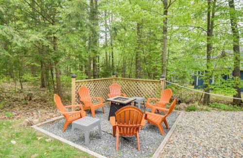 Cozy Tuftonboro Home with Deck - Walk to Beaches! - Foto 3