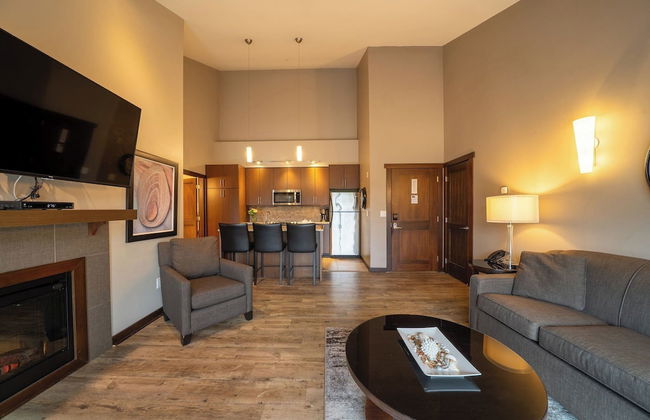 Sunrise Ridge Waterfront Resort - Photo 33