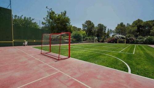 Villa Grande in Can Furnet for 18gst - Foto 2