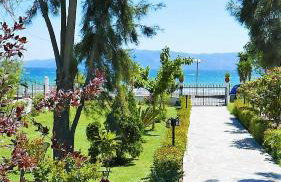 Amarynthos Beachfront Vacation House with garden - Foto 1