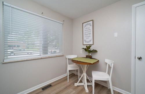 Spring Getaway Holiday Retreat Prime Location - Photo 11