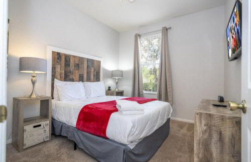 Cozy 4Bd Home Pool & Hot Tub at Trafalgar Resort - Foto 13