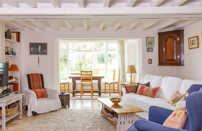 Pretty Cottage Near City Sea - Foto 47