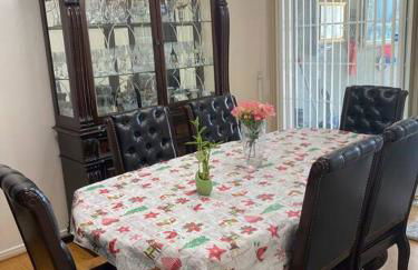 Luxury Oasis Home w/Pool Near CSUN-6 Guests - Foto 17