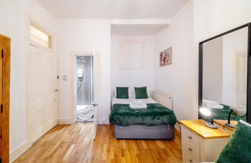 Monty's Residence - 8 Guests 7 Beds City Centre - Foto 17