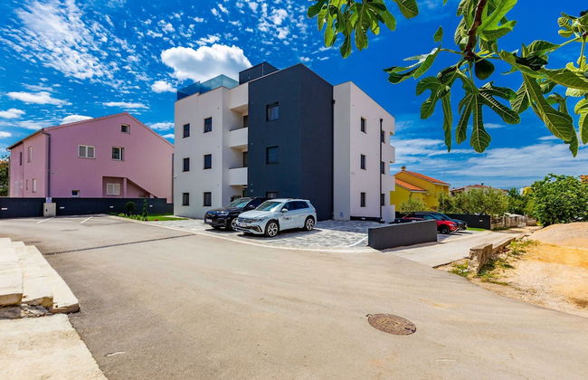 Exquisite Prestige Luxury Apartments With Shared Pool - Photo 71