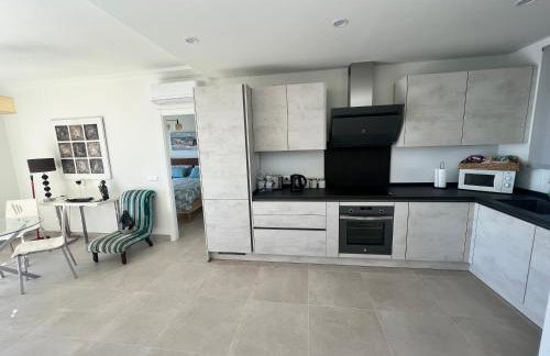 Estepona Beach Front Apartment with Stunning Sea Views - Foto 28