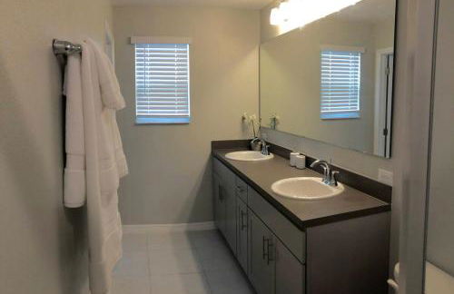 NEW Home 3 Bedrooms Water View Disney Universal - Foto 6