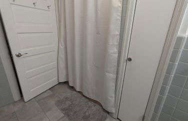 Fantastic updated apartment with parking - Foto 31