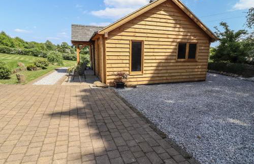 Ulverston House Annex - Photo 19