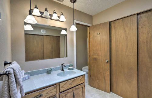 Grand Junction Golf Course Condo w/ Balconies - Foto 16