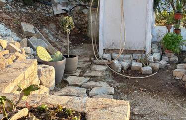 The Little House at Klima by Heritage Stays - Photo 10