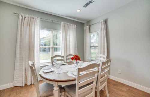 Pet-Friendly Stay Walk to Park and Lake Lewisville! - Foto 8