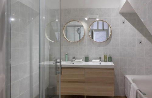 ORLEANS - Maison de ville haut de gamme au calme - 4 chambres avec garage - proche de toutes les commodités - LA MAISON D'A COTE - Foto 6