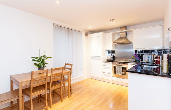 Modern Two Bedroom Apartment - Foto 9