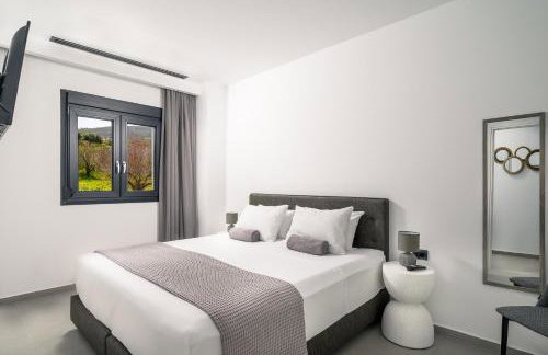 Limi Deluxe Sea View Suites - Private Pools - Foto 97