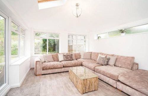 Rent My Spa Home with Pool table Hottub and Sauna - Foto 8