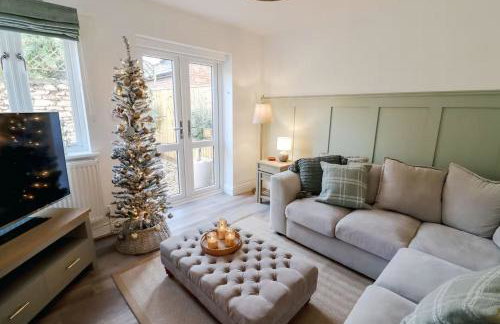 Brand New Luxury Cottage - Garden - Private Parking - Netflix - Coffee Station - Work Desk - Foto 33