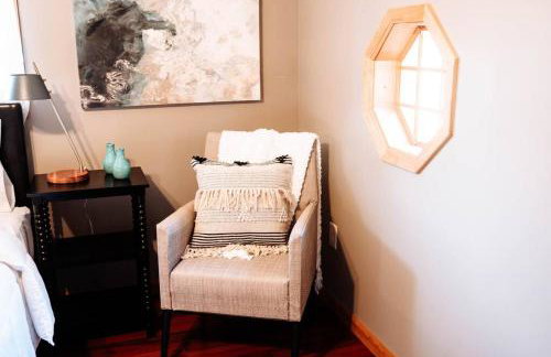 Spacious Five-Bedroom Bliss - Foto 17