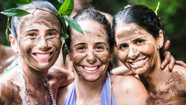 Você poderá desfrutar da lama vulcânica