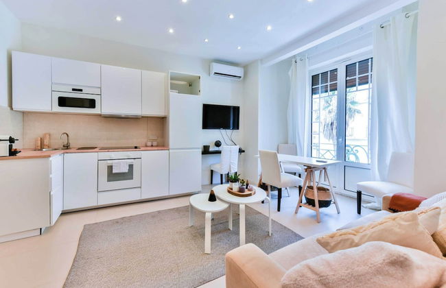 Nice Apartment Juan-les-pins - 300m Beach - Foto 1