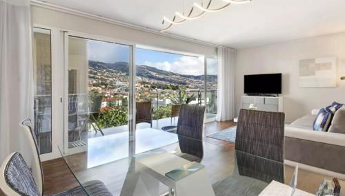 1 Bed Apartment Sleeps 4 With Pool - Foto 1