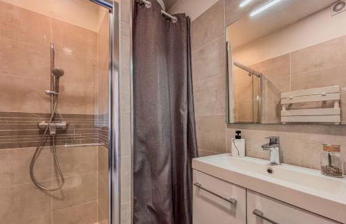 Contemporary 2P Studio Just Steps from the Beach - Foto 11