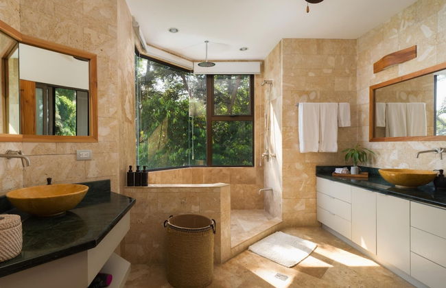 Stunning 7 BR Villa Manuel Antonio Sanctuary - Photo 15