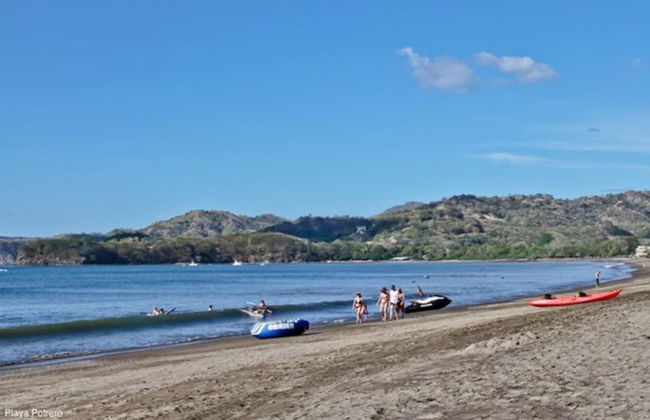 Nicely priced duplex in Surfside with private pool and AC in every room - Photo 34