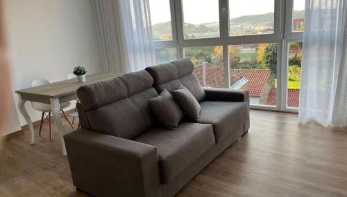 Apartamento céntrico con vistas - Photo 3