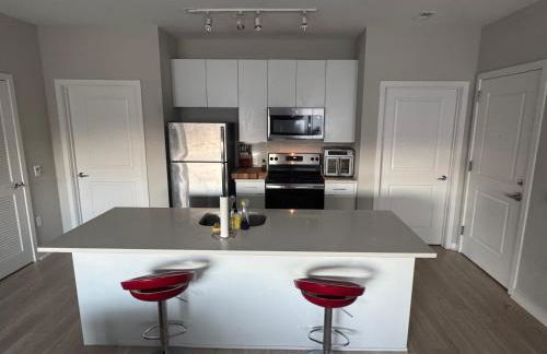 Modern Hyattsville Apartment - Walk to Metro & DC - Foto 17