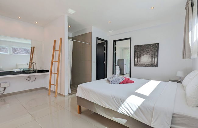 Poolside Apartments and Rooms - Foto 5