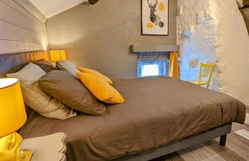 Gîte paisible dans une ancienne ferme avec WIFI et parking à Saint-Bresson - FR-1-583-440 - Foto 9