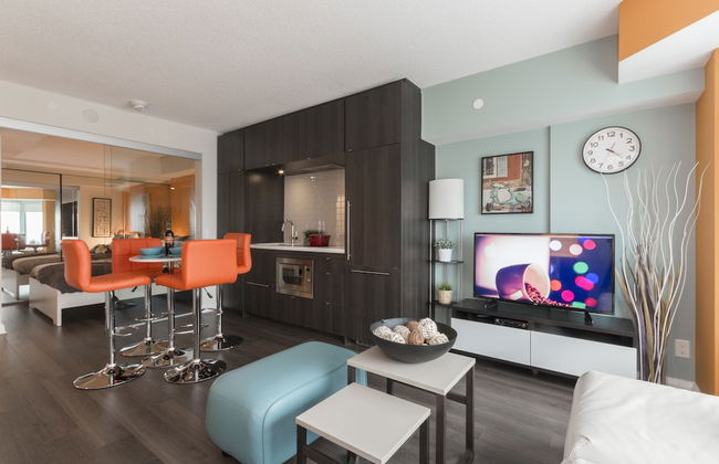 QuickStay - Yorkville's Finest (Yonge & Bloor) - Photo 8