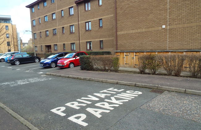 Ideal Central Edinburgh Location With On-site Private Parking - Photo 35