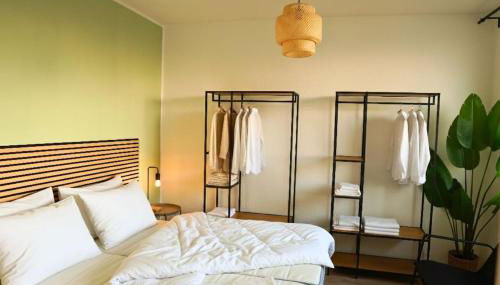 Gemütliches Apartment mit tollem Ausblick, Boxspringbetten, Parkplatz, vollausgestatteter Küche, TV, Wlan - Foto 4, towels, wardrobe