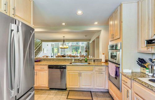 Walk to Ski Lift Spacious Condo in West Dover! - Photo 10