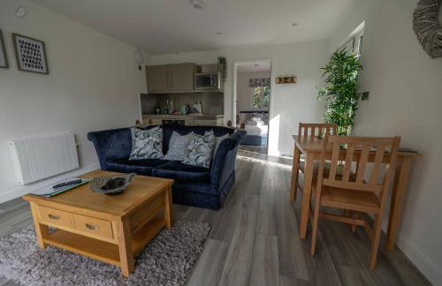 Olverstone Lodge, a beautiful Cornish lodge with wood burner & garden - Foto 9