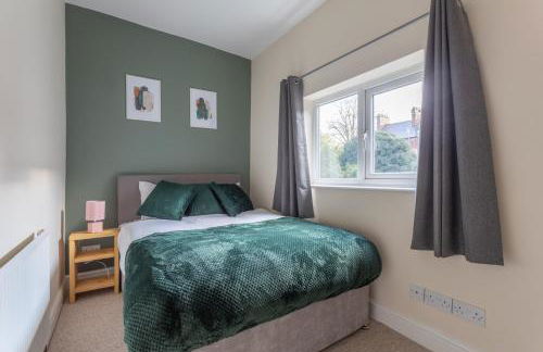 Milton Stays - Cosy 2 Bed House, 2 Floors, 15 min Walk to City Center, for up to 6 - Period Features, Cottage Style, Fireplace, Superfast Wi-Fi, Private Garden, Free On Street Parking - Foto 33