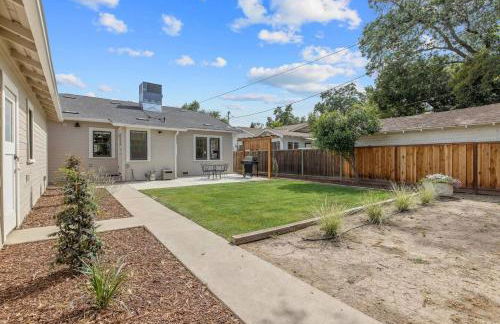 2 bed, 2 bath, historic beauty, walk downtown - Foto 58