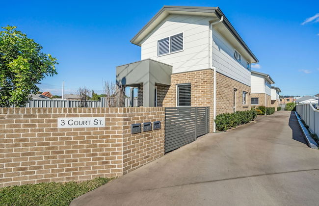 Newcastle Short Stay Apartments - Adamstown Townhouses - Photo 21